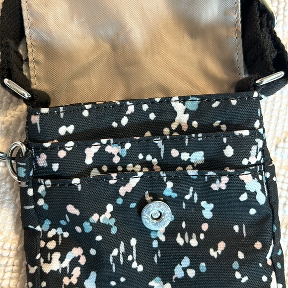 Kipling Live Light Crossbody with monkey - Picture 2 of 4